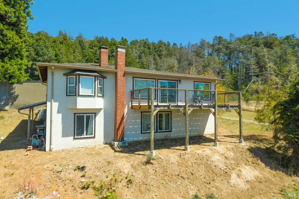 34501 S. Highway 1 Gualala, CA 95445