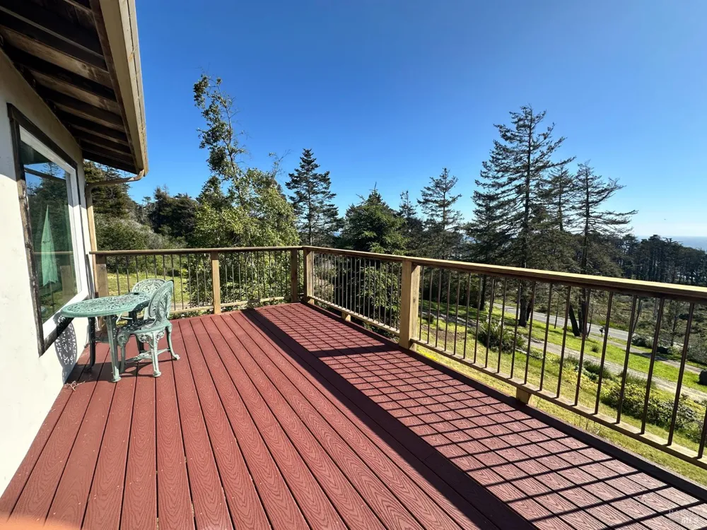 34501 S. Highway 1 Gualala, CA 95445