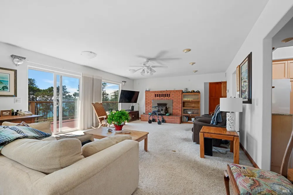 34501 S. Highway 1 Gualala, CA 95445