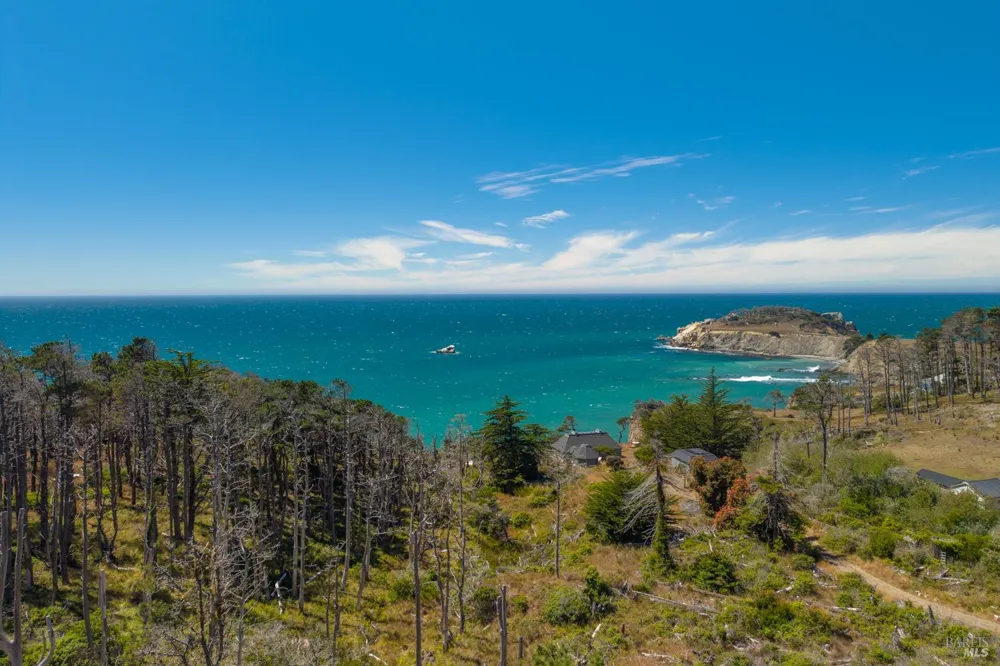 34501 S. Highway 1 Gualala, CA 95445