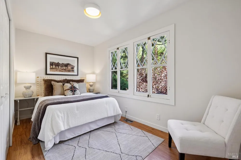 25 Allyn Avenue San Anselmo, CA 94960