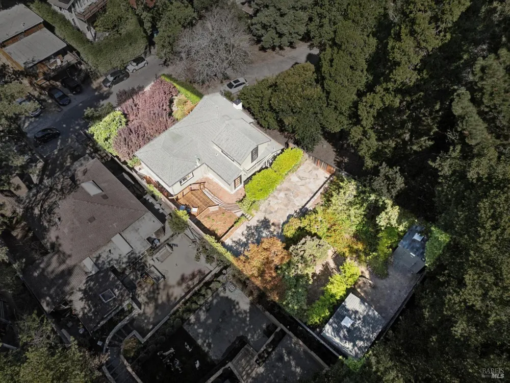 25 Allyn Avenue San Anselmo, CA 94960