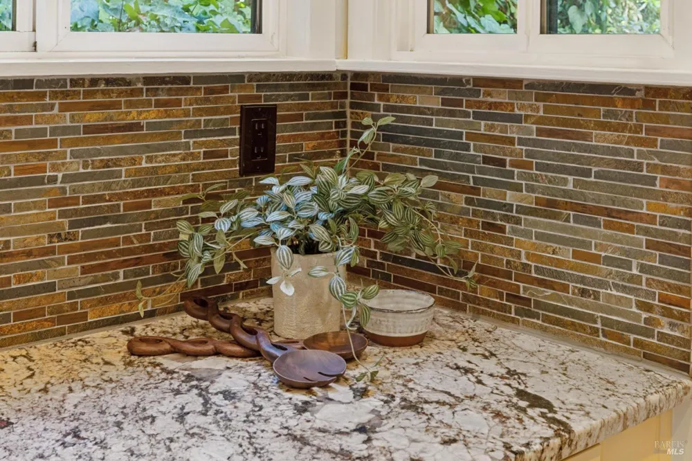 25 Allyn Avenue San Anselmo, CA 94960