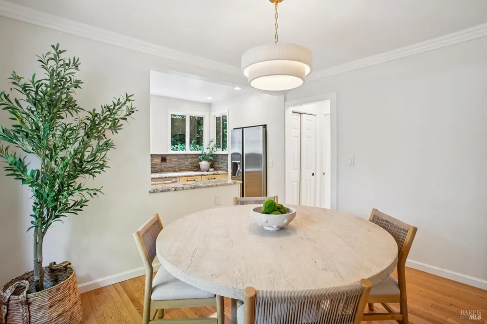 25 Allyn Avenue San Anselmo, CA 94960