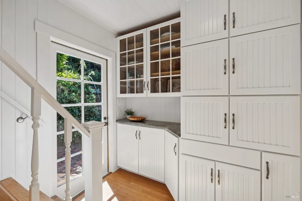 25 Allyn Avenue San Anselmo, CA 94960
