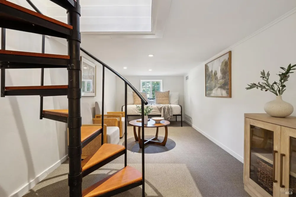 25 Allyn Avenue San Anselmo, CA 94960
