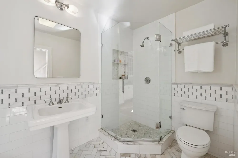 25 Allyn Avenue San Anselmo, CA 94960
