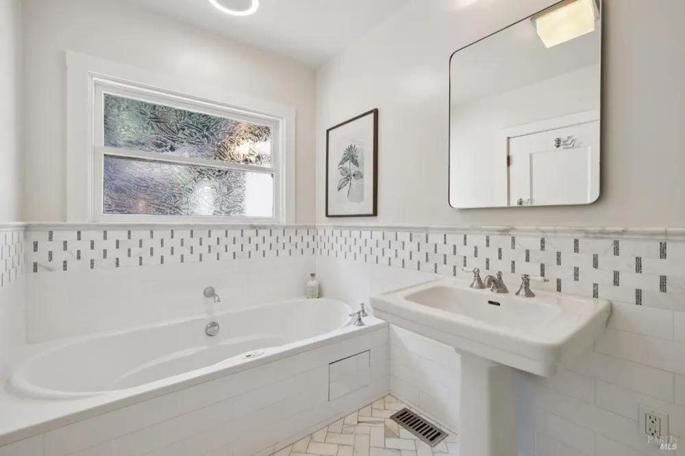 25 Allyn Avenue San Anselmo, CA 94960
