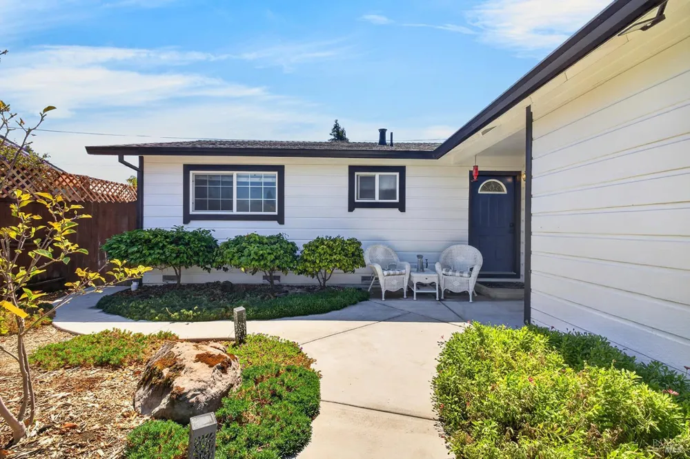 77 Adele Avenue Rohnert Park, CA 94928
