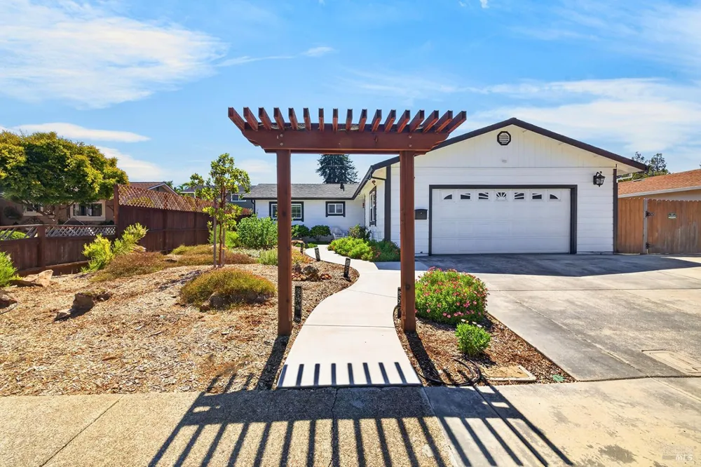 77 Adele Avenue Rohnert Park, CA 94928