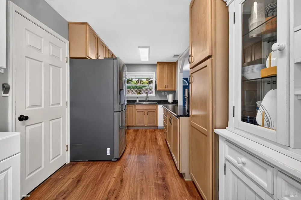 77 Adele Avenue Rohnert Park, CA 94928