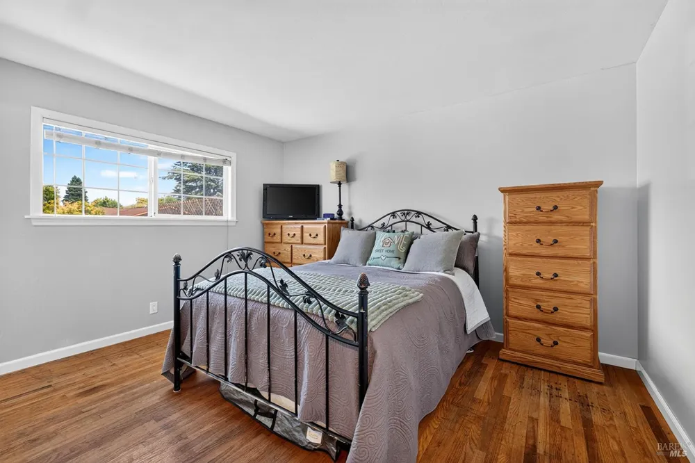77 Adele Avenue Rohnert Park, CA 94928