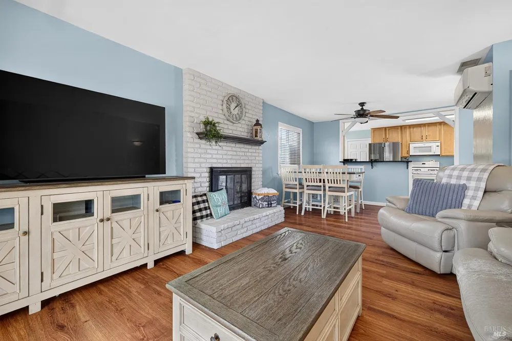 77 Adele Avenue Rohnert Park, CA 94928