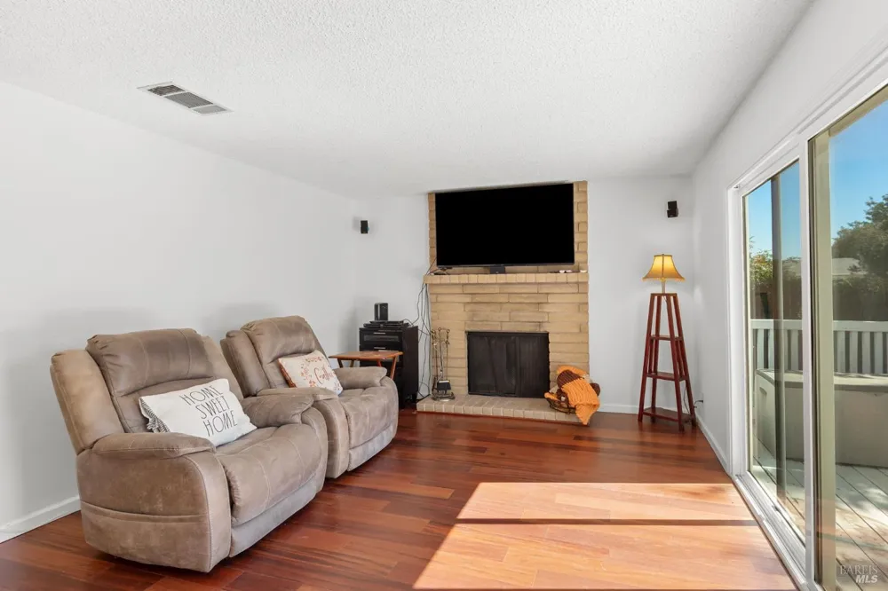 571 Gregory Drive Vacaville, CA 95687