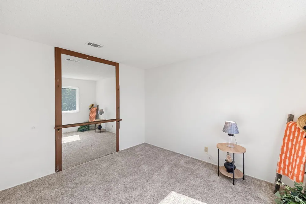 571 Gregory Drive Vacaville, CA 95687