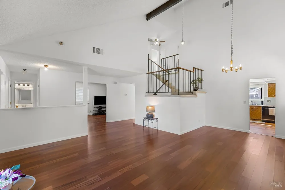 571 Gregory Drive Vacaville, CA 95687