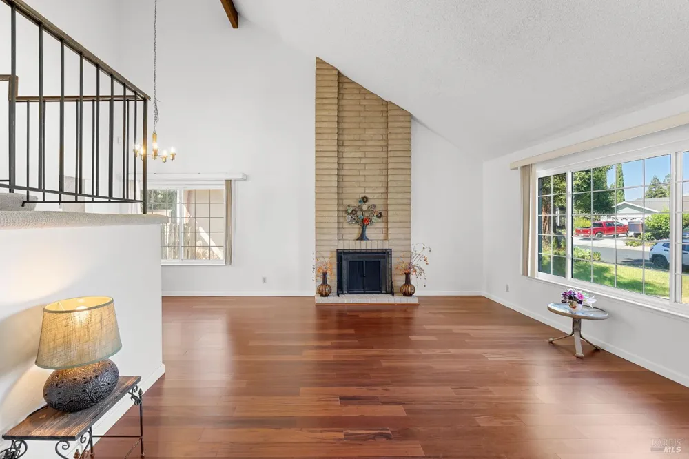 571 Gregory Drive Vacaville, CA 95687