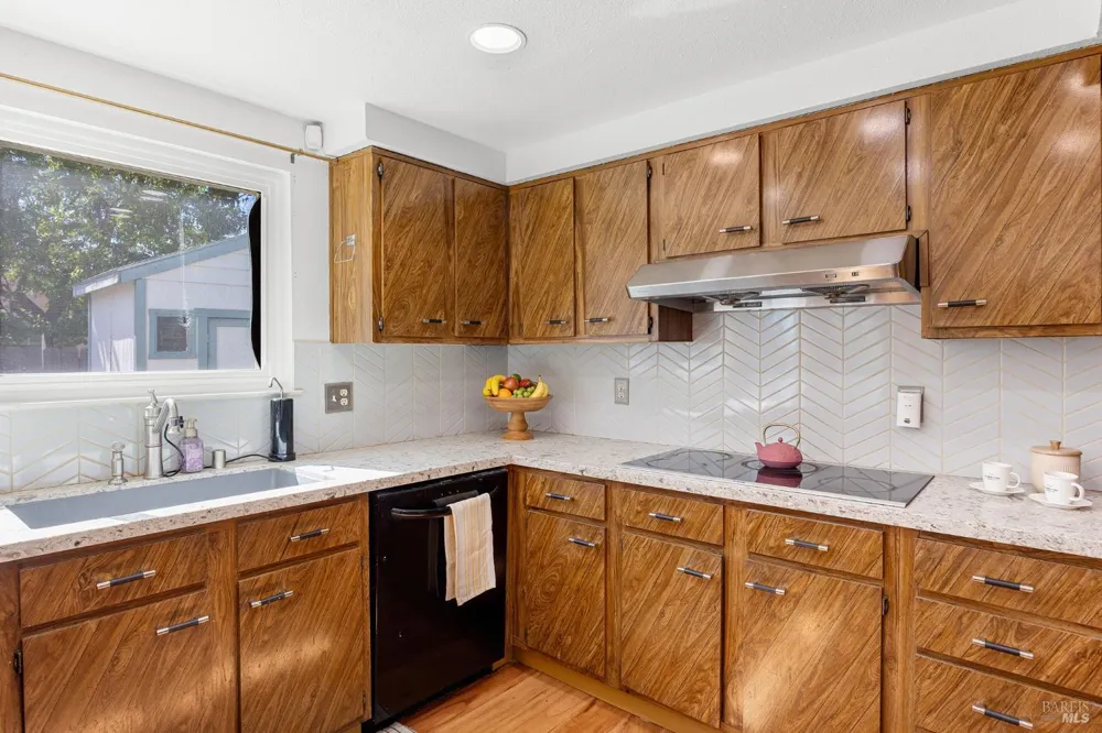 571 Gregory Drive Vacaville, CA 95687