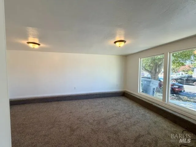 261 Circle Drive Vacaville, CA 95688