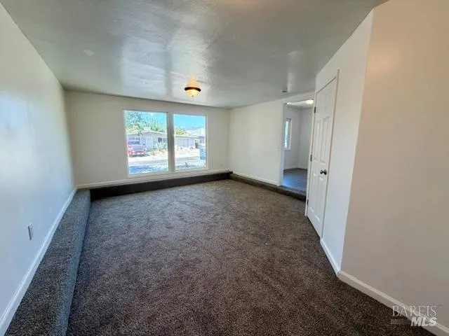 261 Circle Drive Vacaville, CA 95688