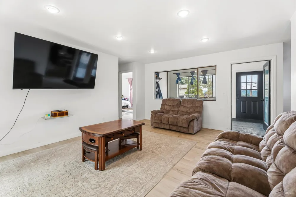 1620 Harrah Drive Willits, CA 95490