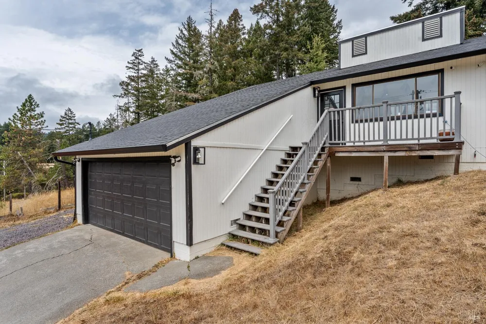 1620 Harrah Drive Willits, CA 95490