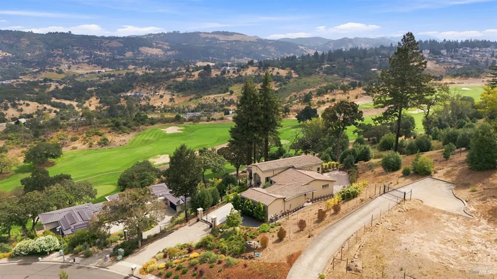 3936 Skyfarm Drive Santa Rosa, CA 95403