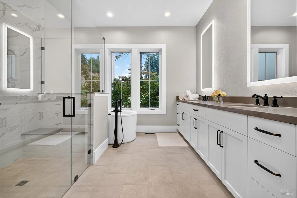 3936 Skyfarm Drive Santa Rosa, CA 95403