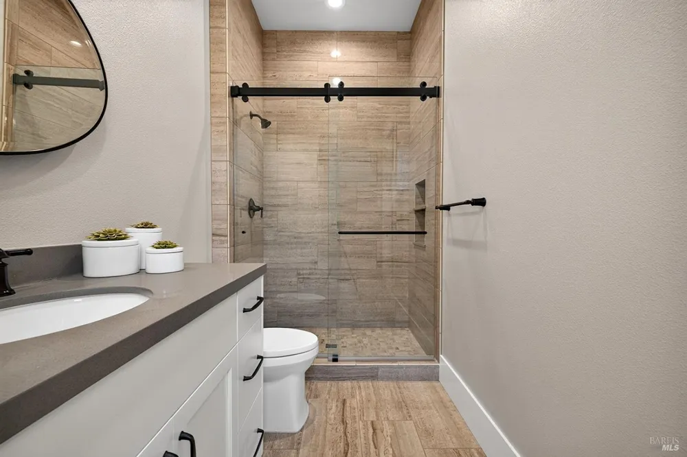 3936 Skyfarm Drive Santa Rosa, CA 95403