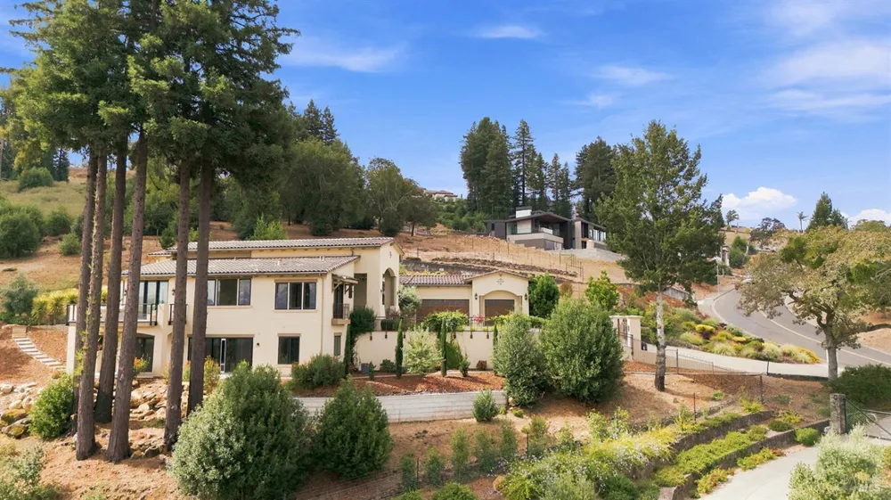 3936 Skyfarm Drive Santa Rosa, CA 95403