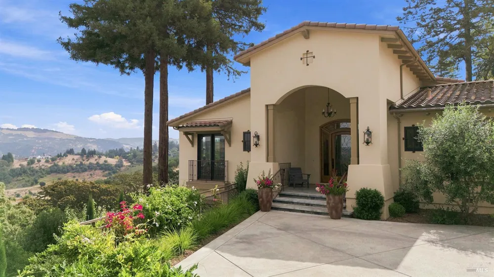 3936 Skyfarm Drive Santa Rosa, CA 95403