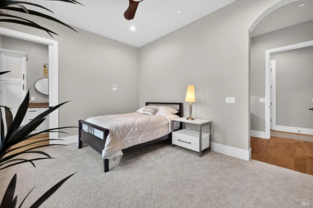 3936 Skyfarm Drive Santa Rosa, CA 95403