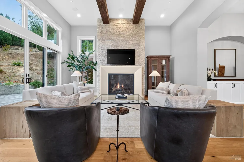 3936 Skyfarm Drive Santa Rosa, CA 95403