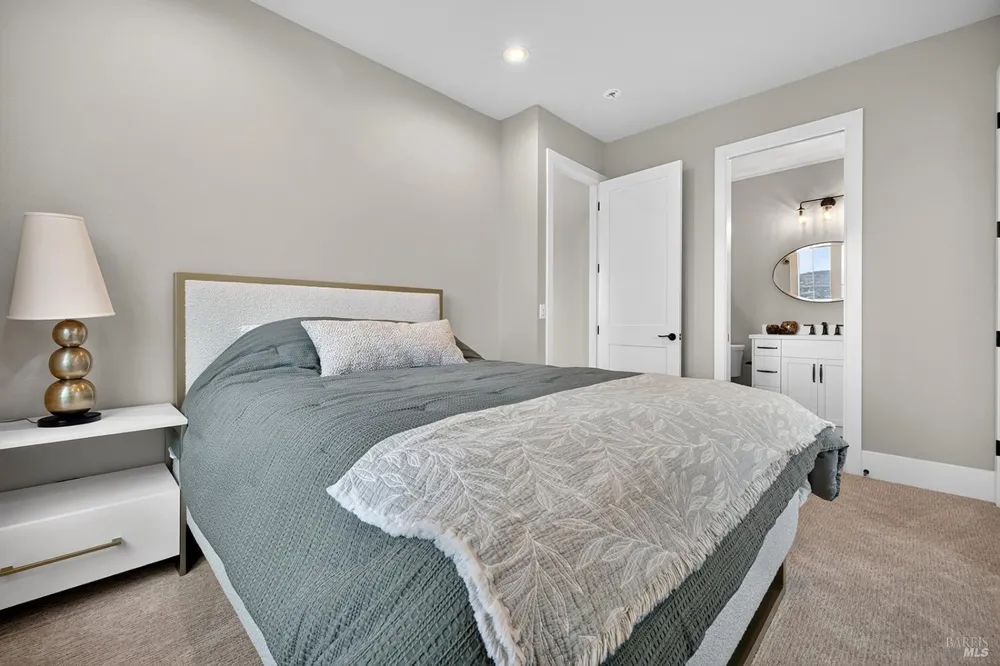 3936 Skyfarm Drive Santa Rosa, CA 95403