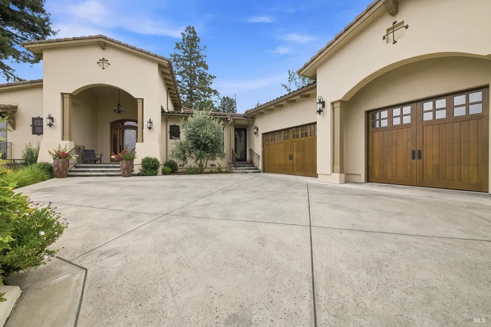 3936 Skyfarm Drive Santa Rosa, CA 95403