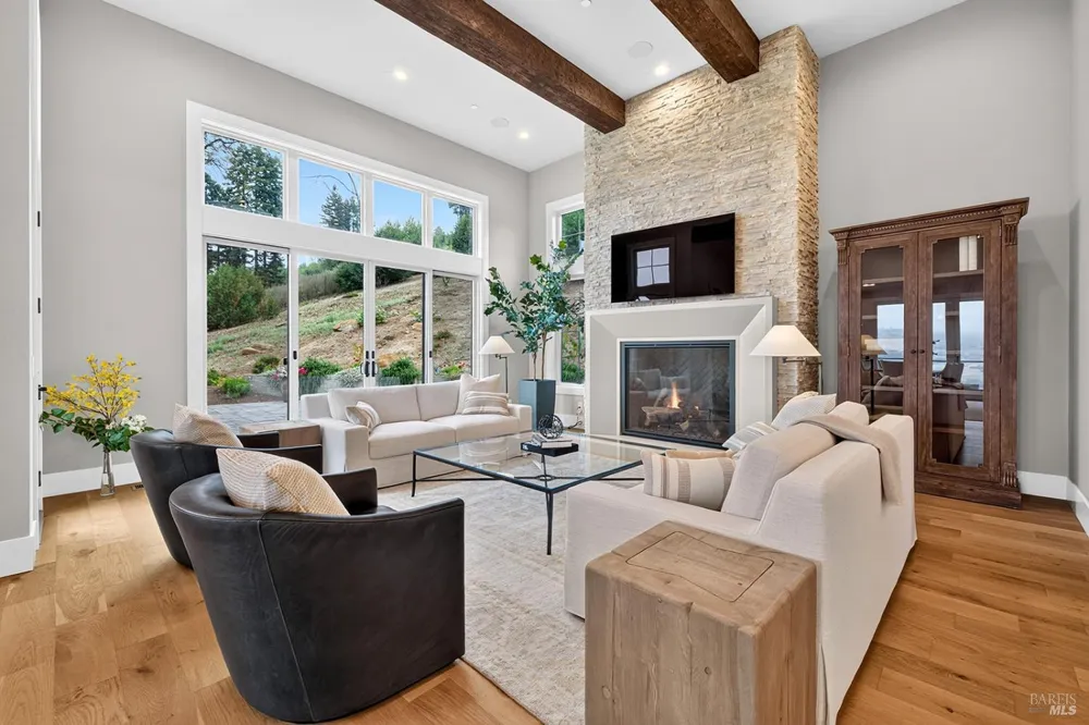 3936 Skyfarm Drive Santa Rosa, CA 95403