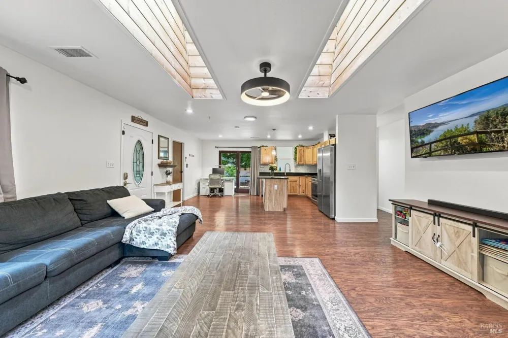 2865 Primrose Drive Willits, CA 95490
