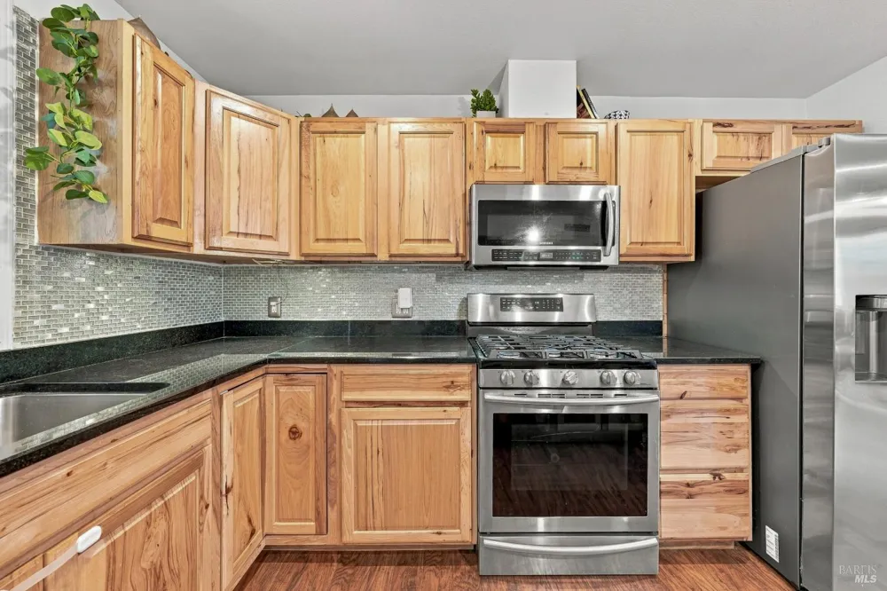 2865 Primrose Drive Willits, CA 95490