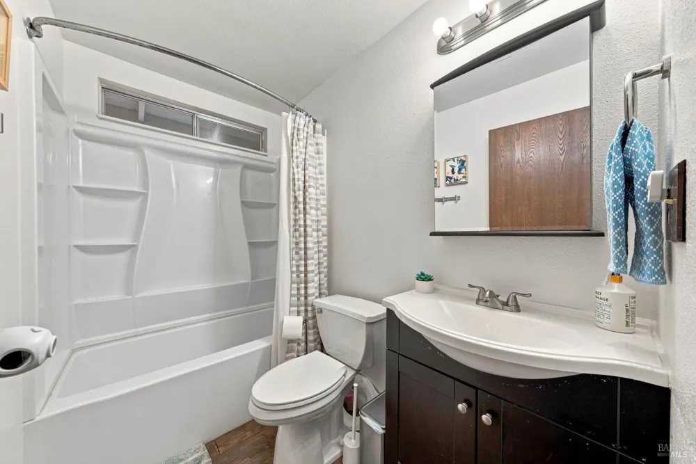 2865 Primrose Drive Willits, CA 95490