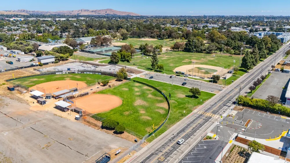 1792 Enterprise Drive Fairfield, CA 94533