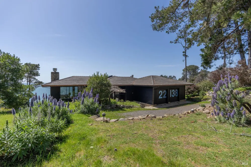 22138 Hwy 1 ##22138 Jenner, CA 95450