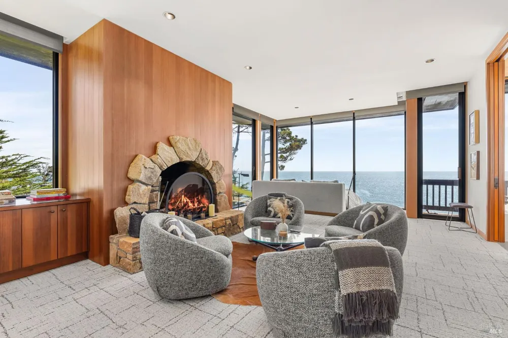 22138 Hwy 1 ##22138 Jenner, CA 95450