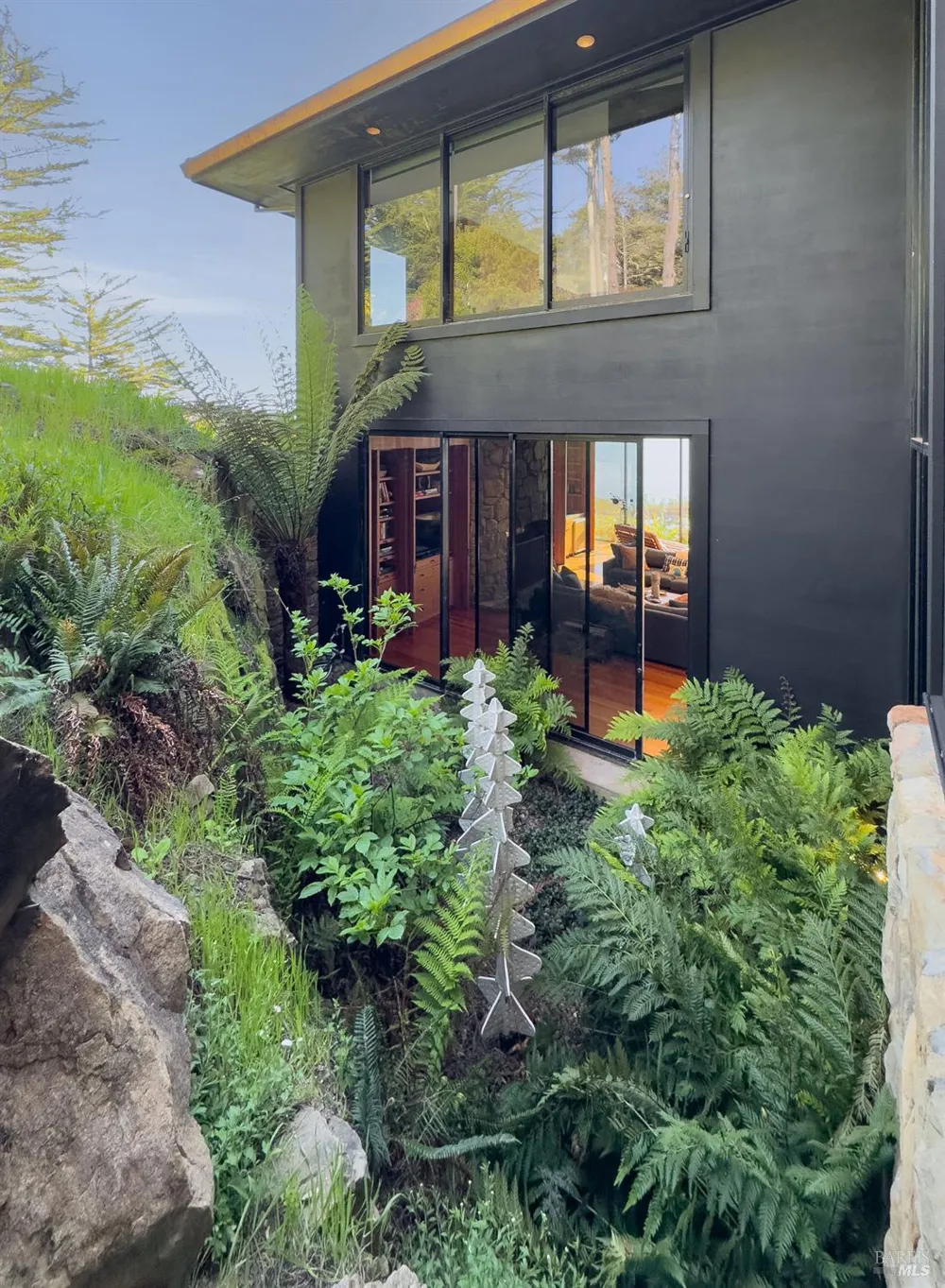 22138 Hwy 1 ##22138 Jenner, CA 95450