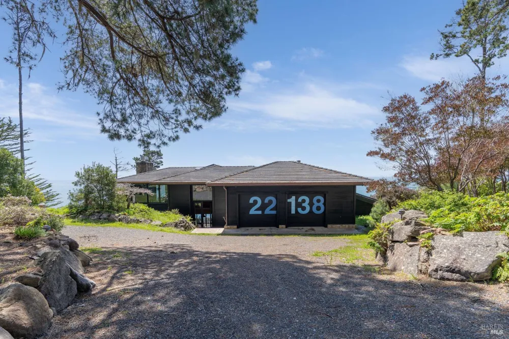 22138 Hwy 1 ##22138 Jenner, CA 95450