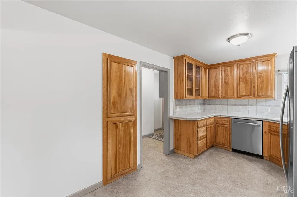 2112 Geary Drive Santa Rosa, CA 95404