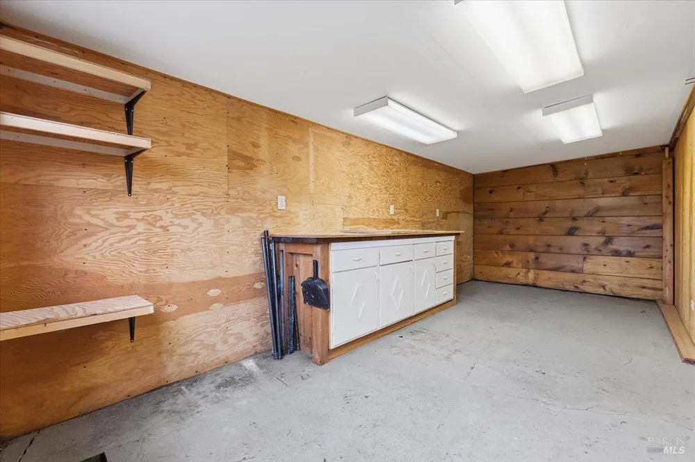 2112 Geary Drive Santa Rosa, CA 95404