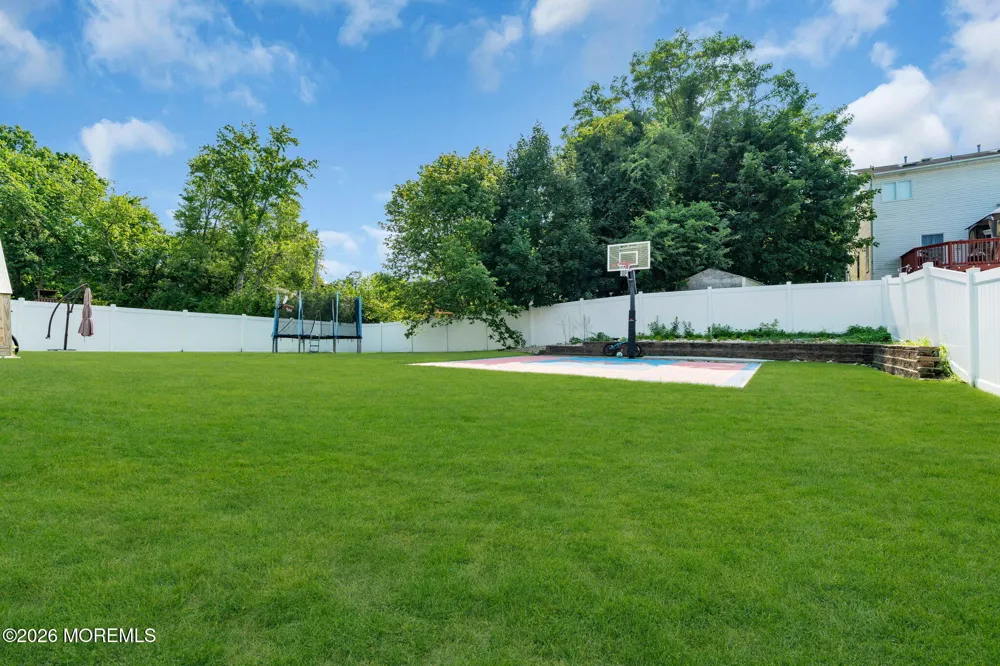 22 Wicker Place Morganville, NJ 07751