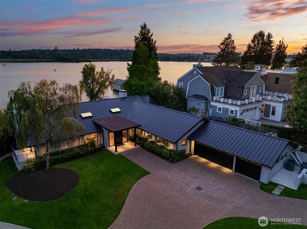 3517 43rd Avenue NE Seattle, WA 98105
