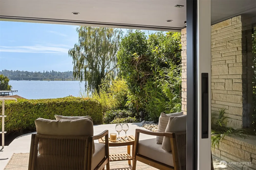 3517 43rd Avenue NE Seattle, WA 98105