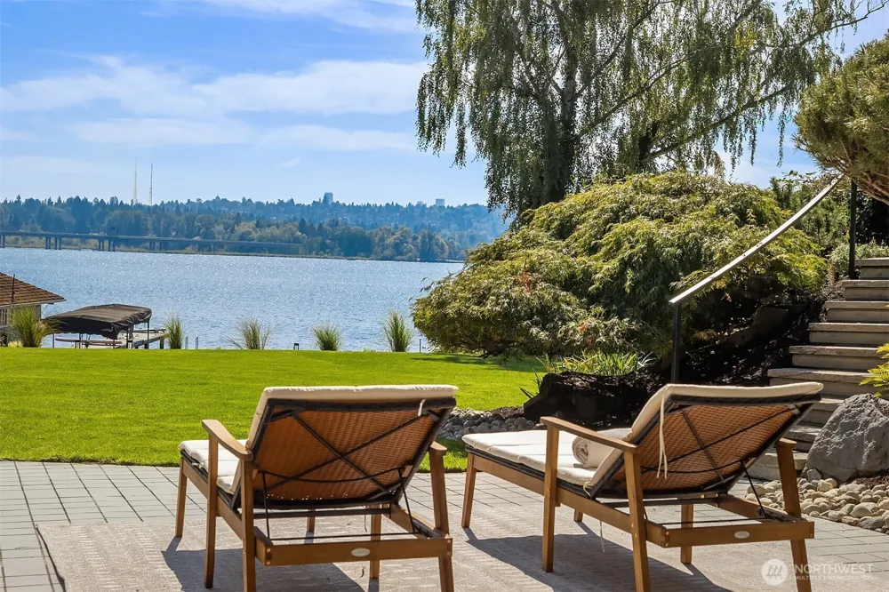 3517 43rd Avenue NE Seattle, WA 98105